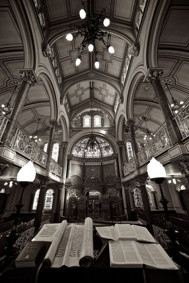 synagogue-458371_960_720